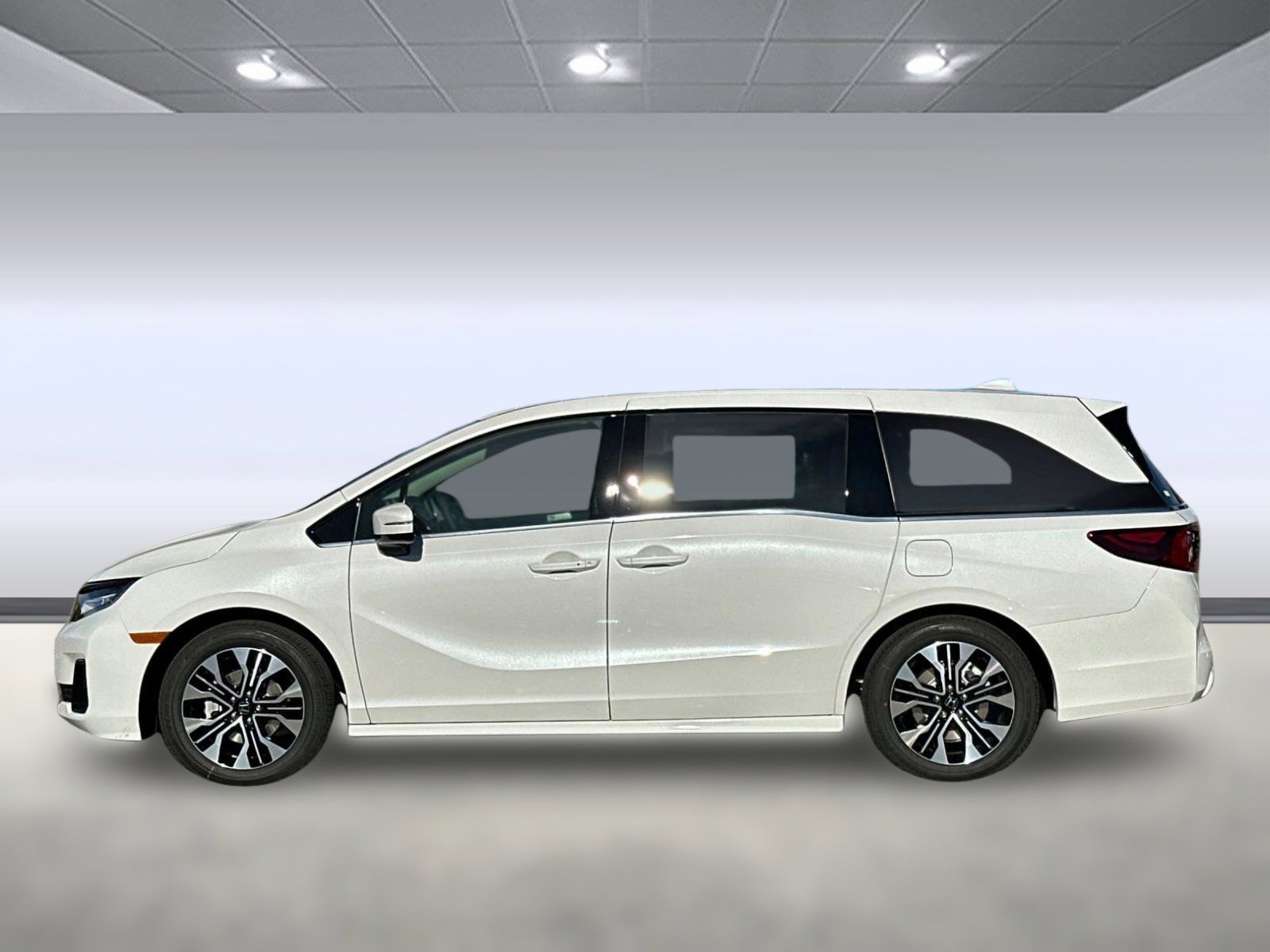 2026 Honda Odyssey Elite photo 2