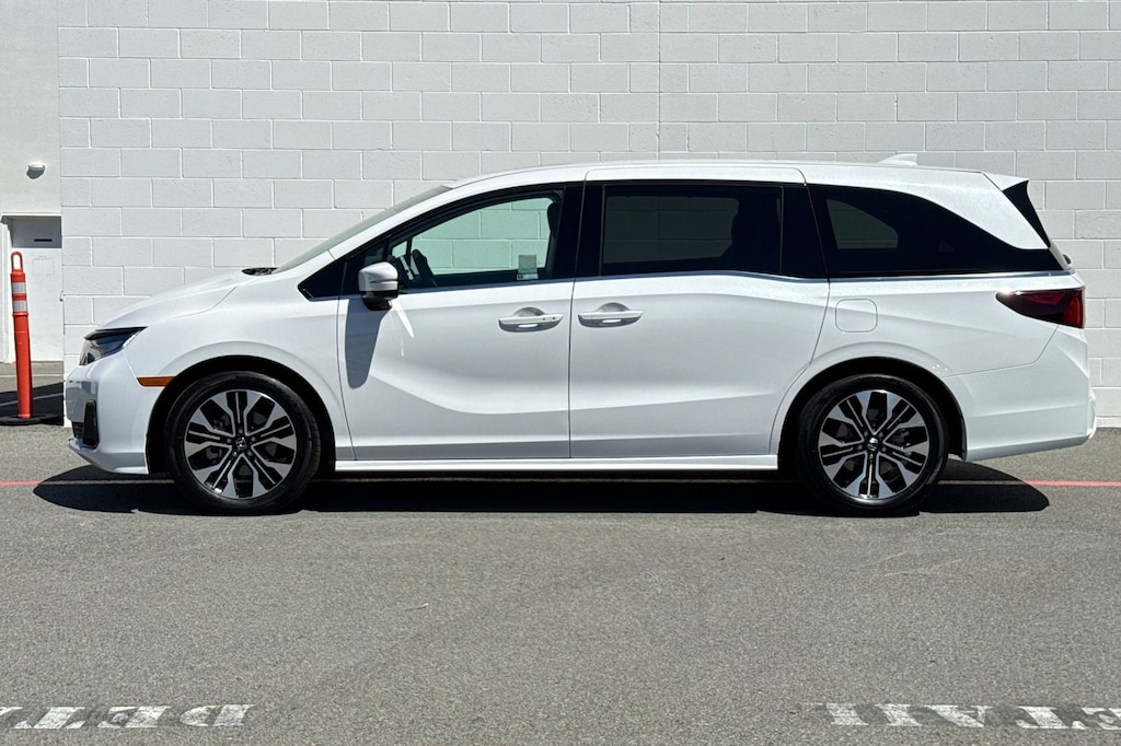 Certified 2026 Honda Odyssey Elite Van Passenger