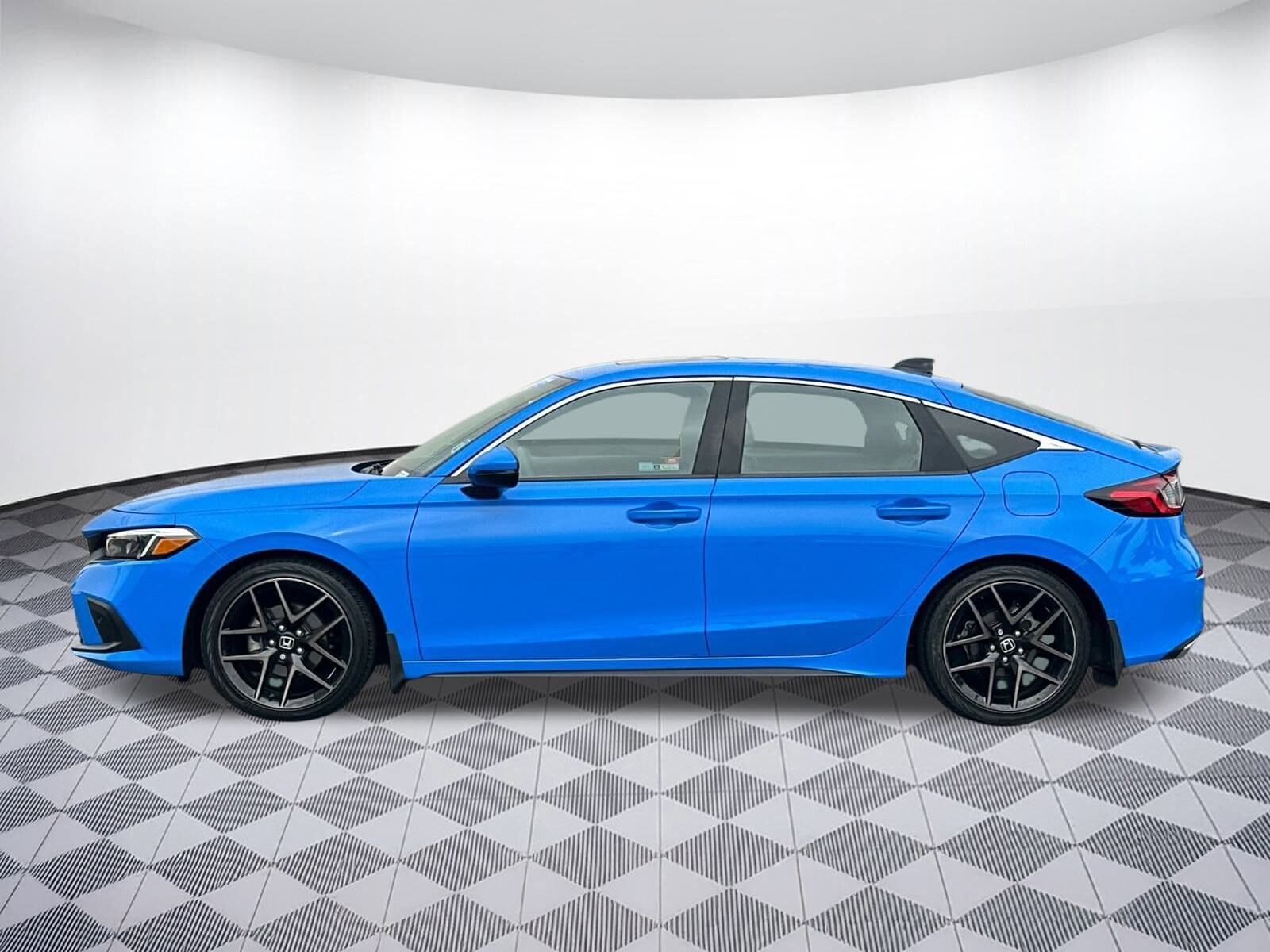 2023 Honda Civic Sport Touring Hatchback photo 2