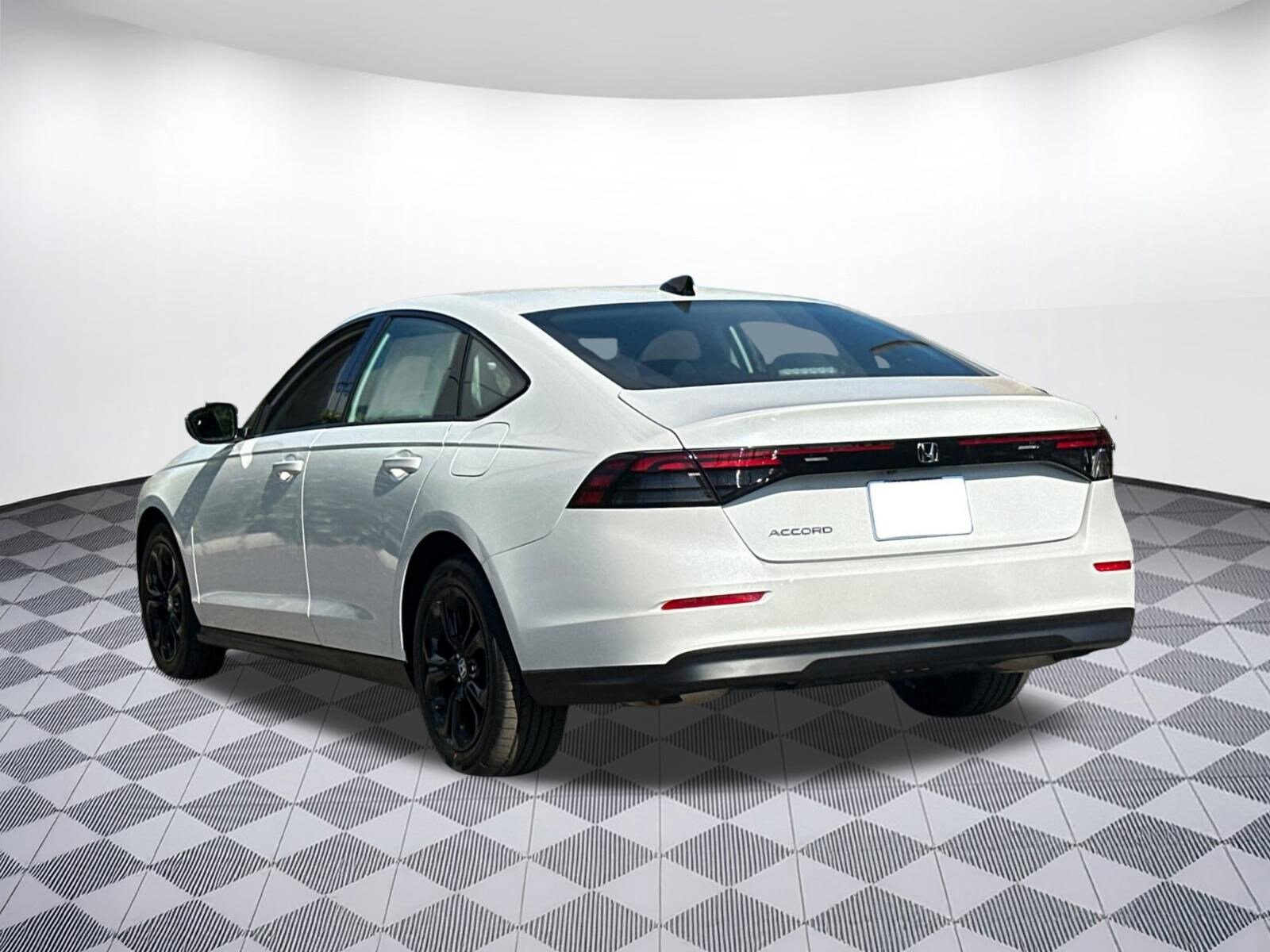 2025 Honda Accord SE photo 3