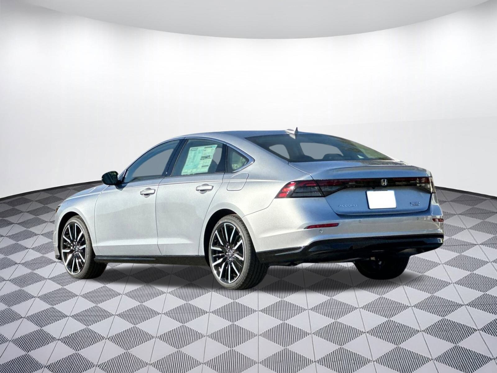 2025 Honda Accord Hybrid Touring photo 3