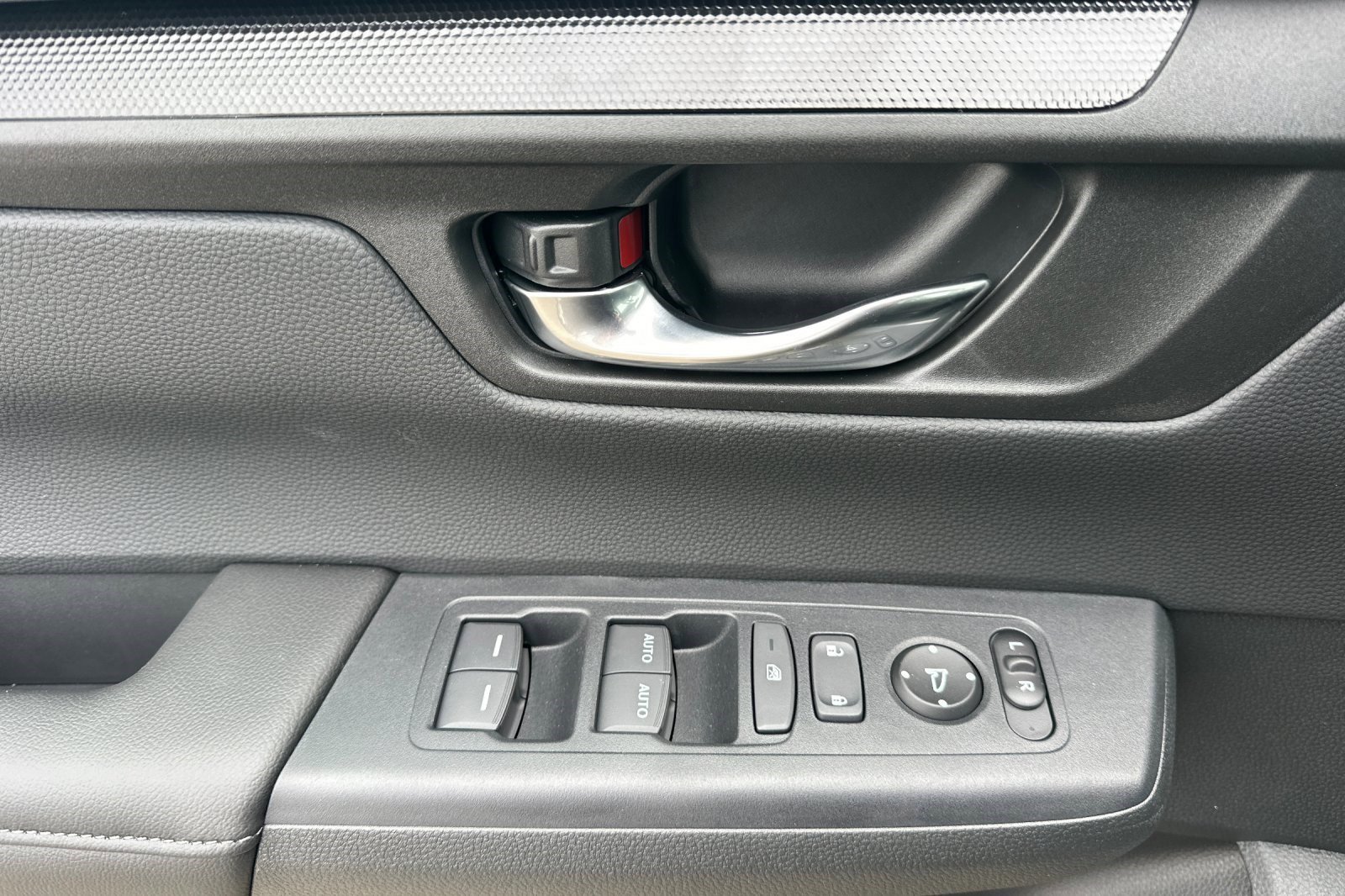 2026 Honda CR-V EX - Photo 27