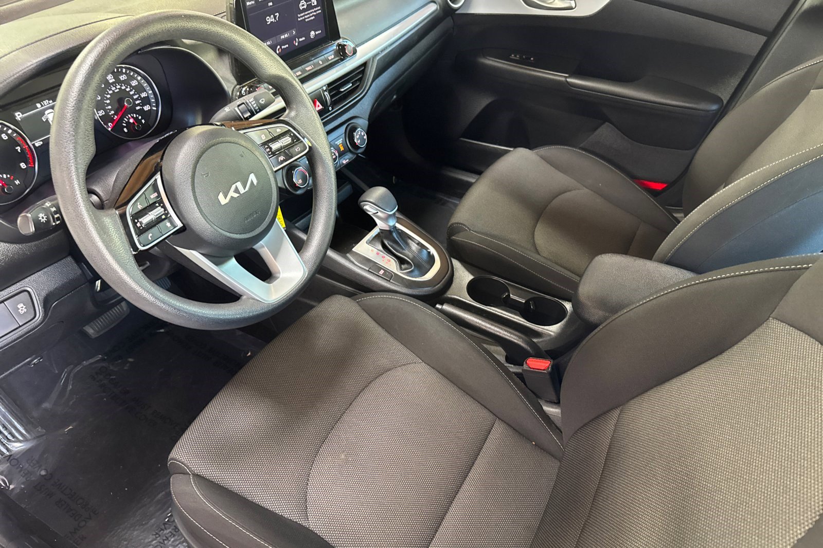 2024 Kia Forte LXS photo 4