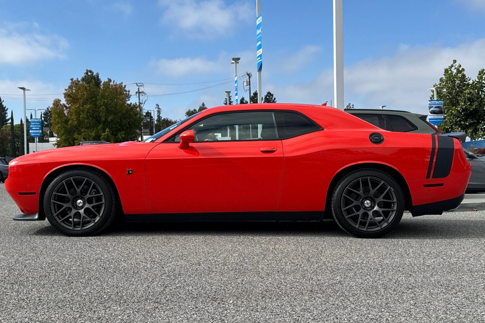 2016 Dodge Challenger R/T Scat Pack photo 2