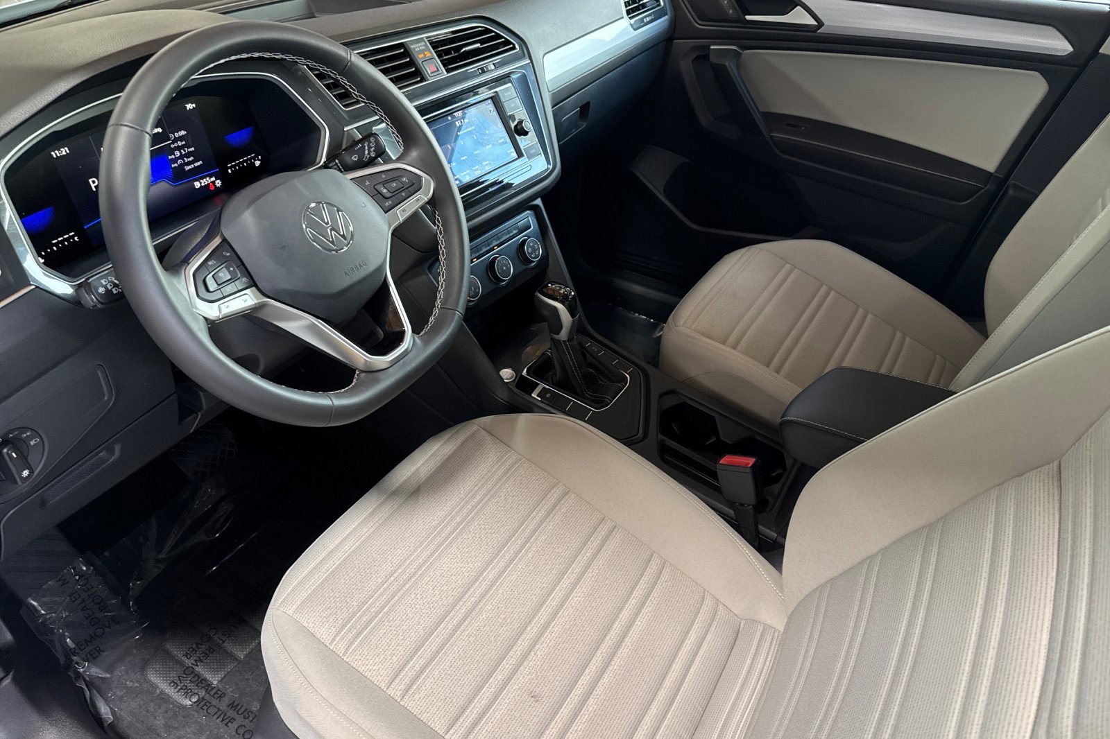 2024 Volkswagen Tiguan S photo 3