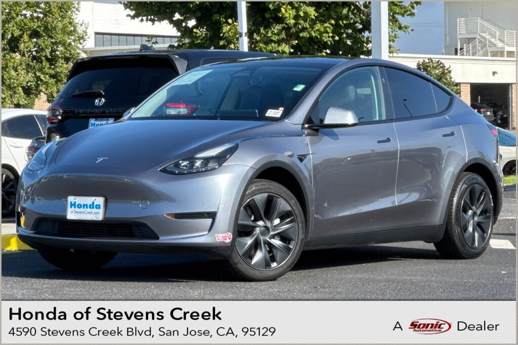 Used 2024 Tesla Model Y Long Range SUV