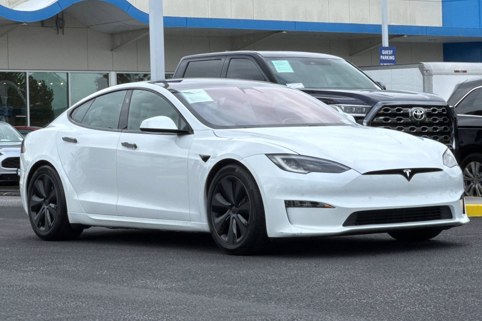 Model S Standard Range Hatchback