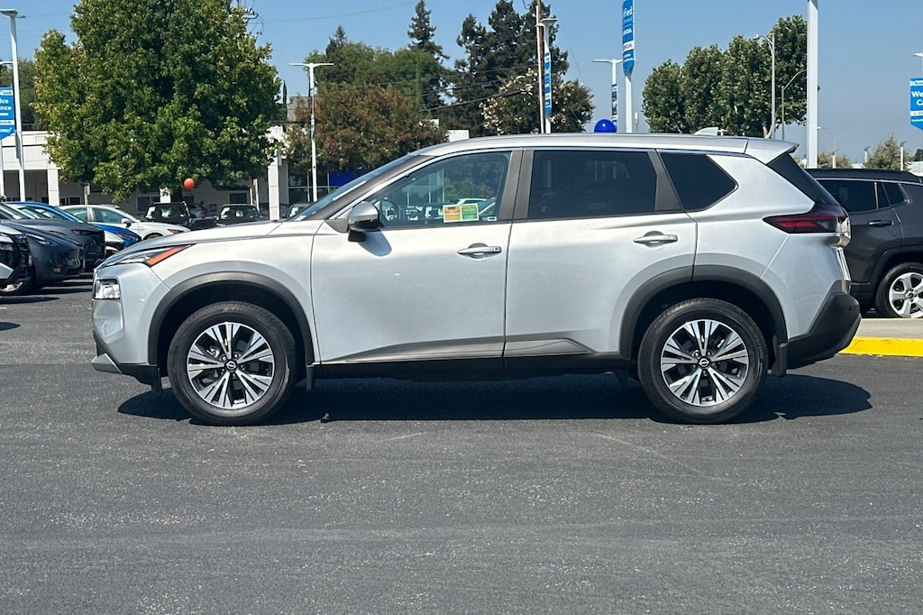 Used 2023 Nissan Rogue SV SUV