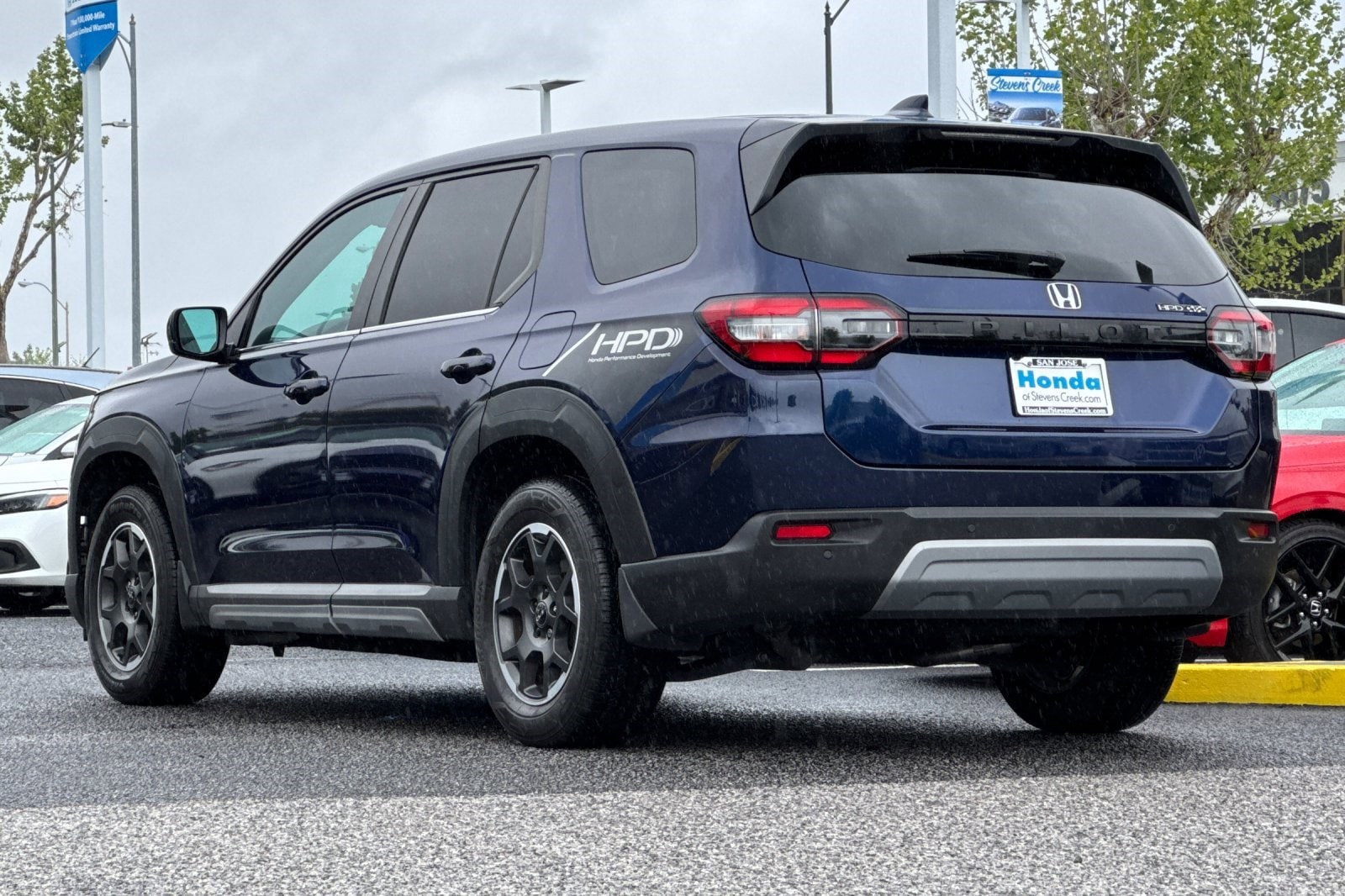 2023 Honda Pilot EX-L 8 Passenger photo 2