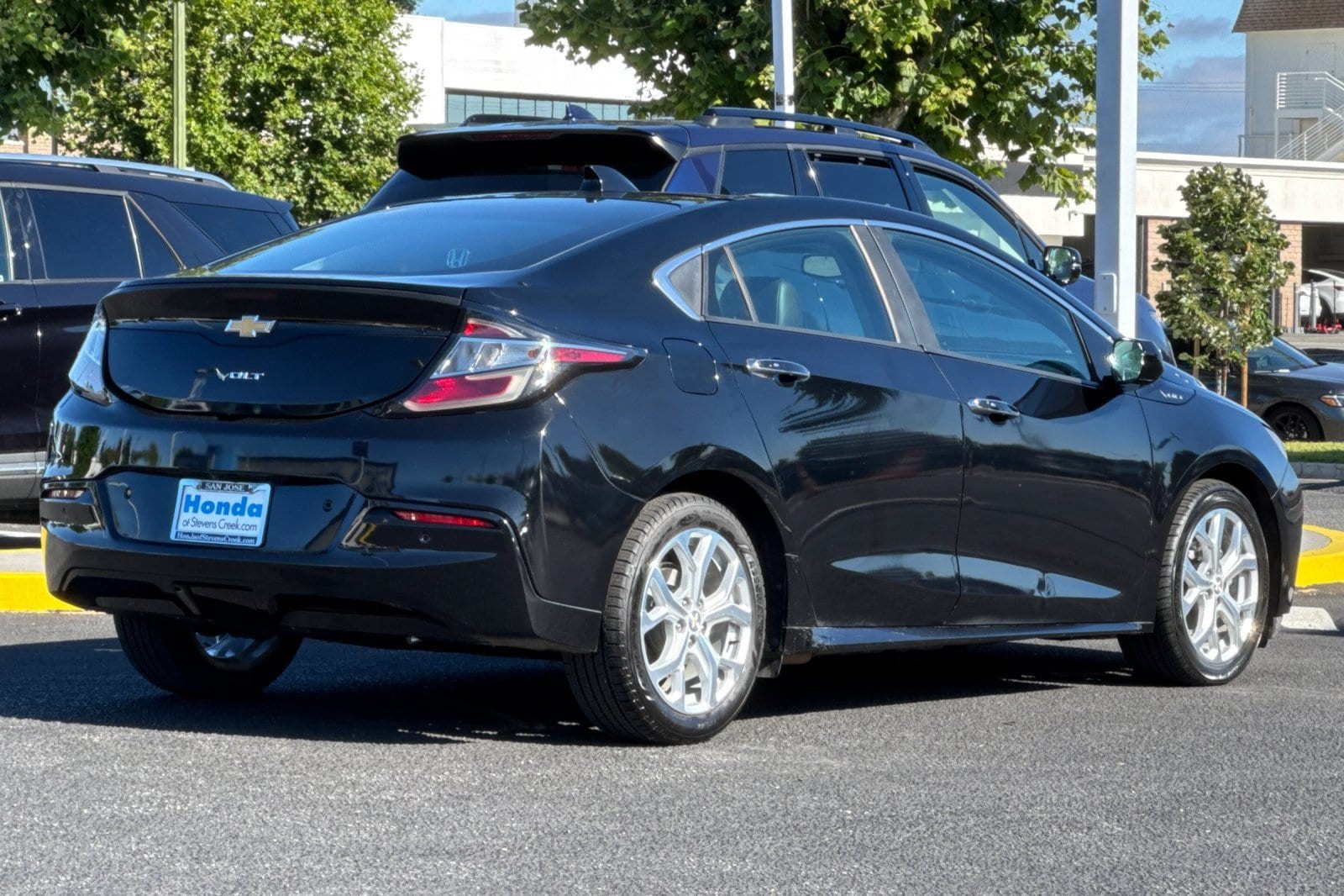Volt Premier Hatchback