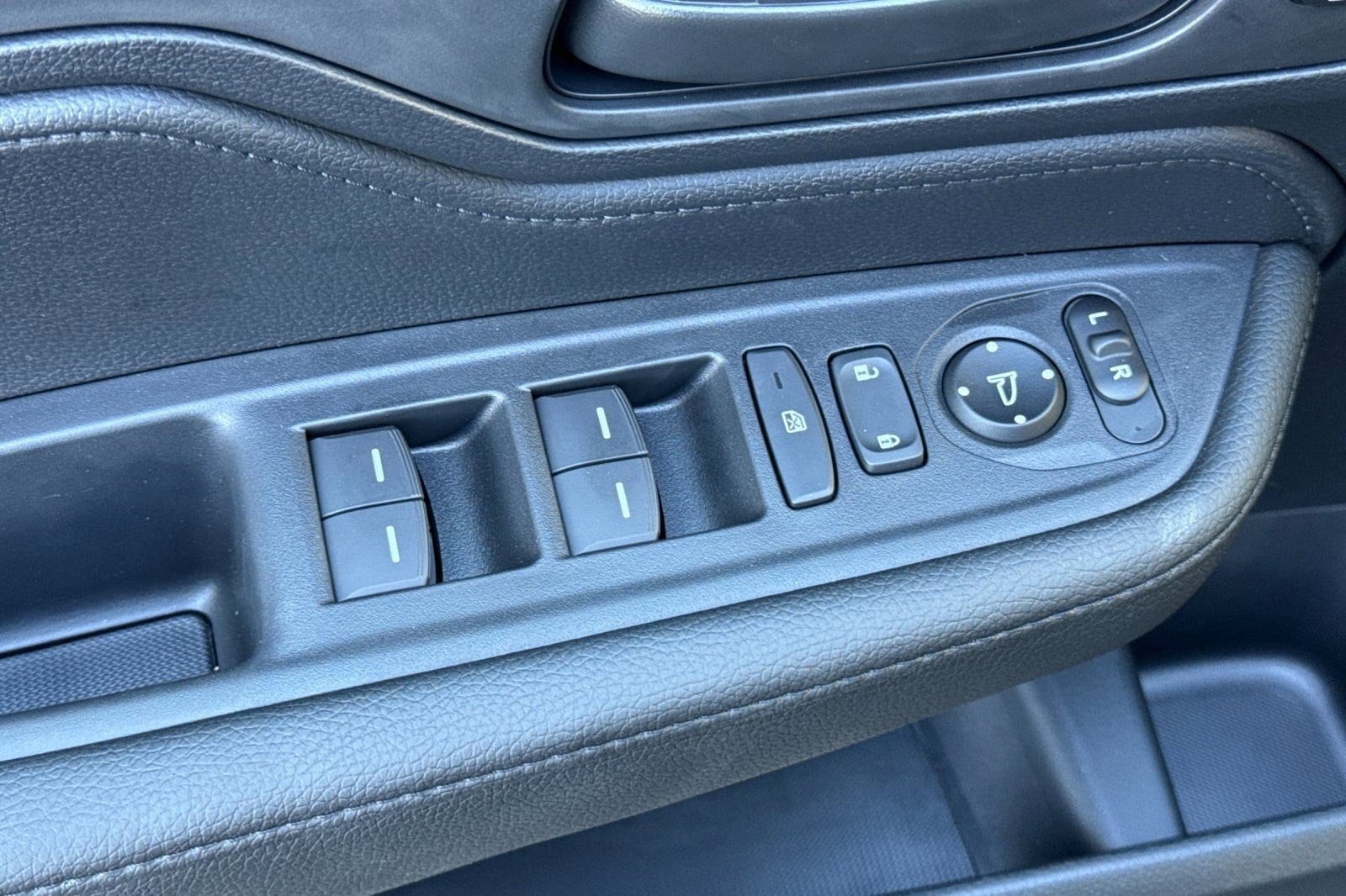 2026 Honda Odyssey Sport L - Photo 13