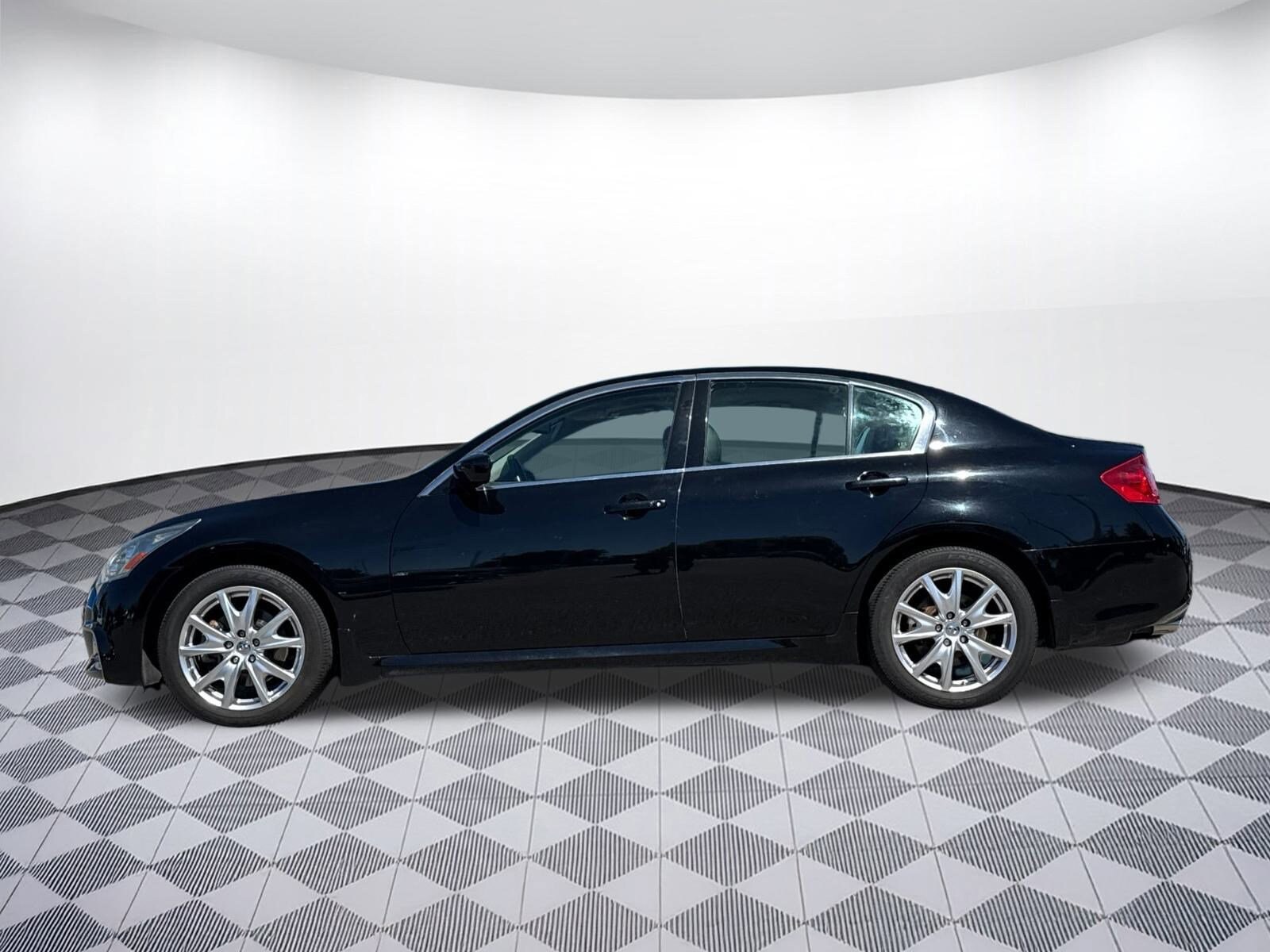 2012 Infiniti G37 photo 2