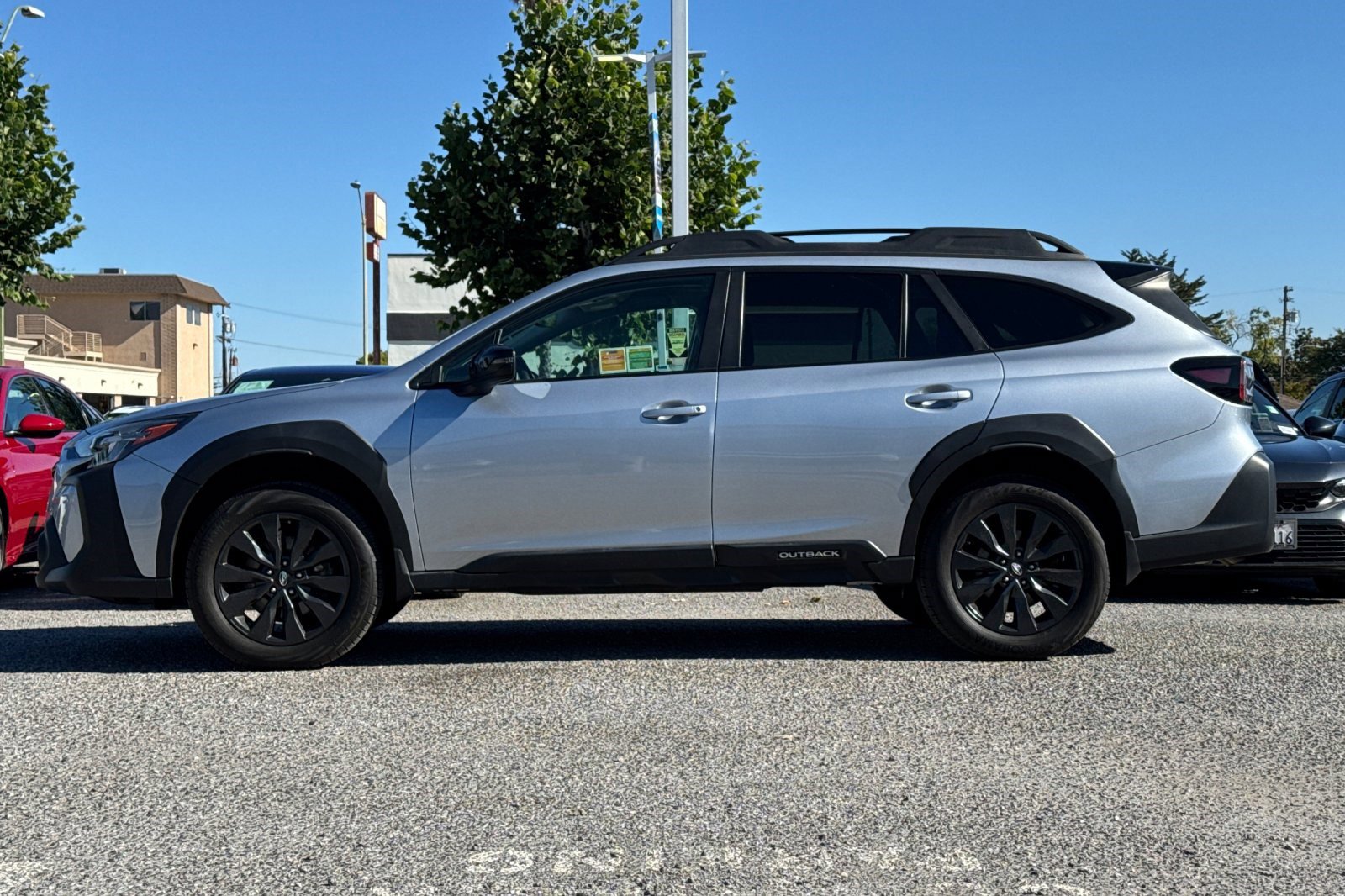 2023 Subaru Outback Onyx Edition photo 2