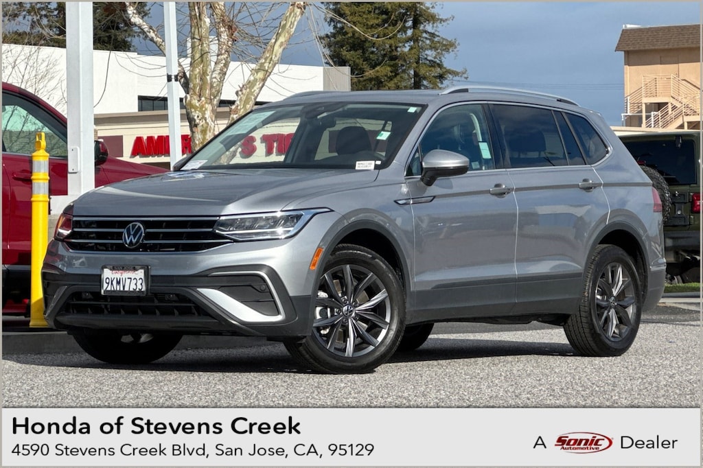 Used 2024 Volkswagen Tiguan 2.0T SE SUV
