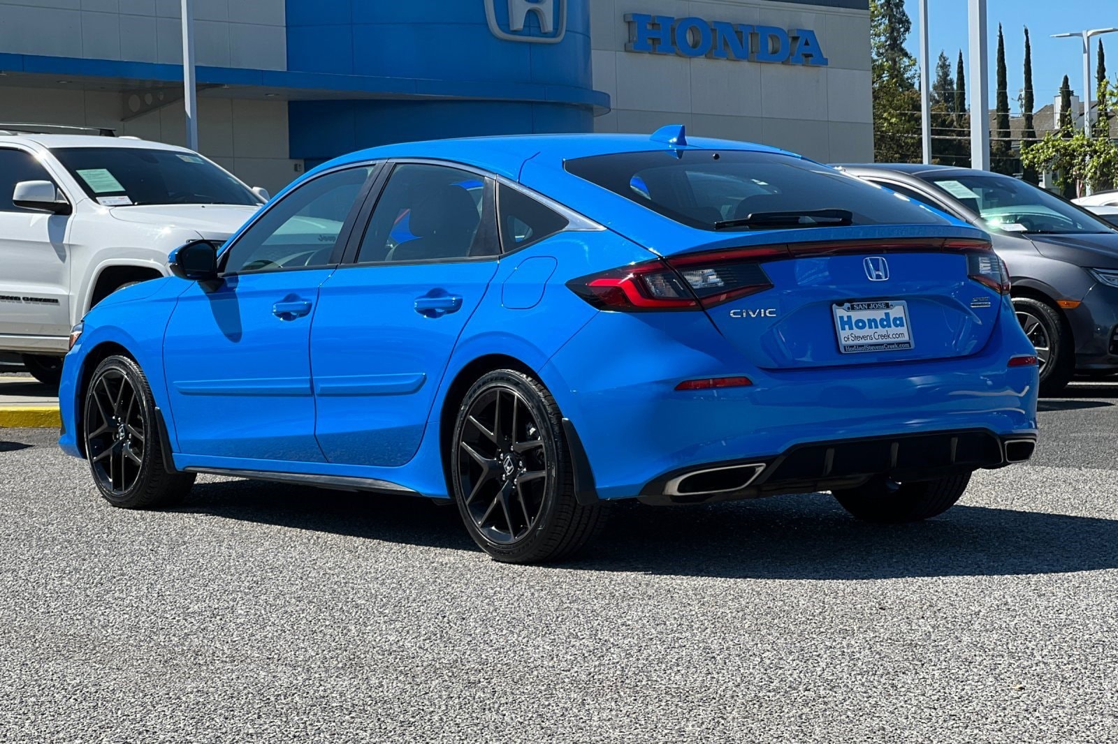 2024 Honda Civic Sport Touring photo 2