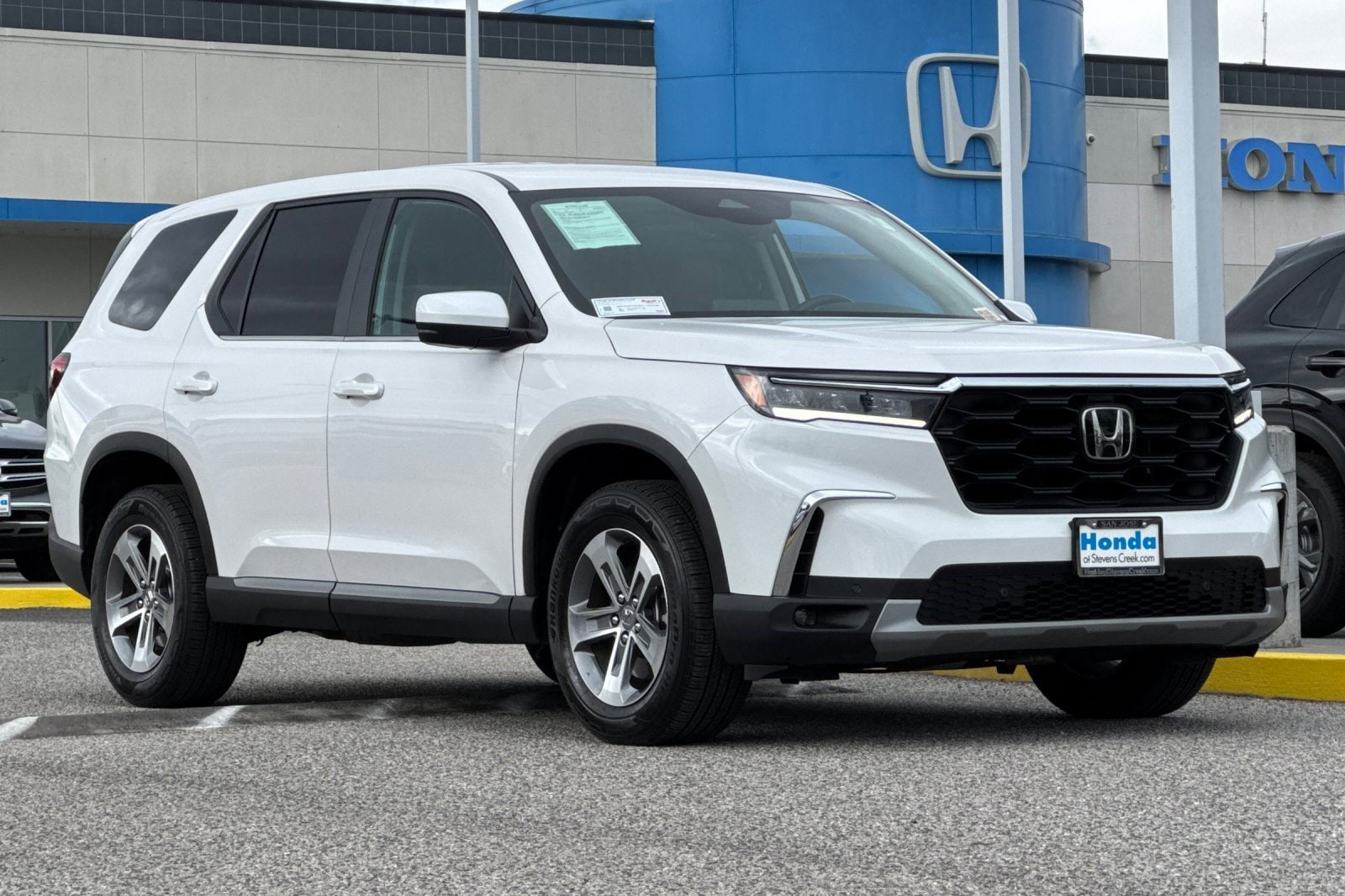 2023 Honda Pilot EX-L 7 Passenger photo 6