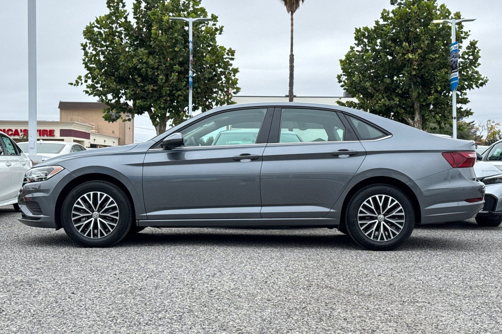 2021 Volkswagen Jetta 1.4T SE photo 2