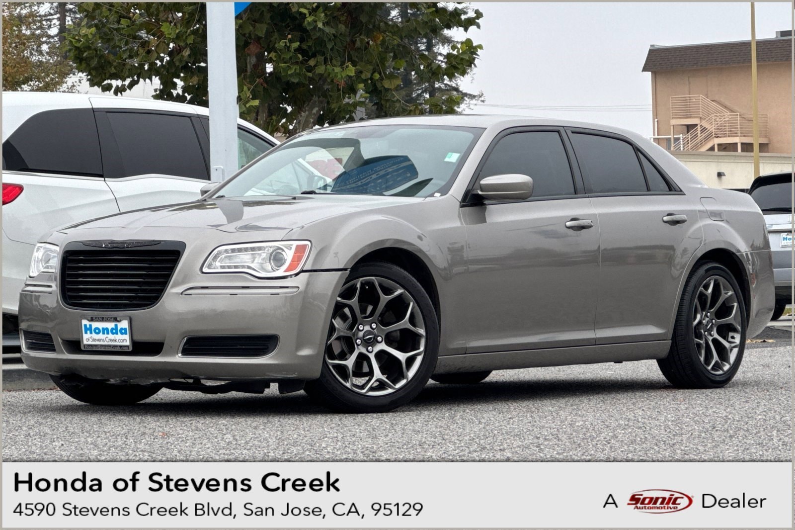 2014 Chrysler 300 Base's photo