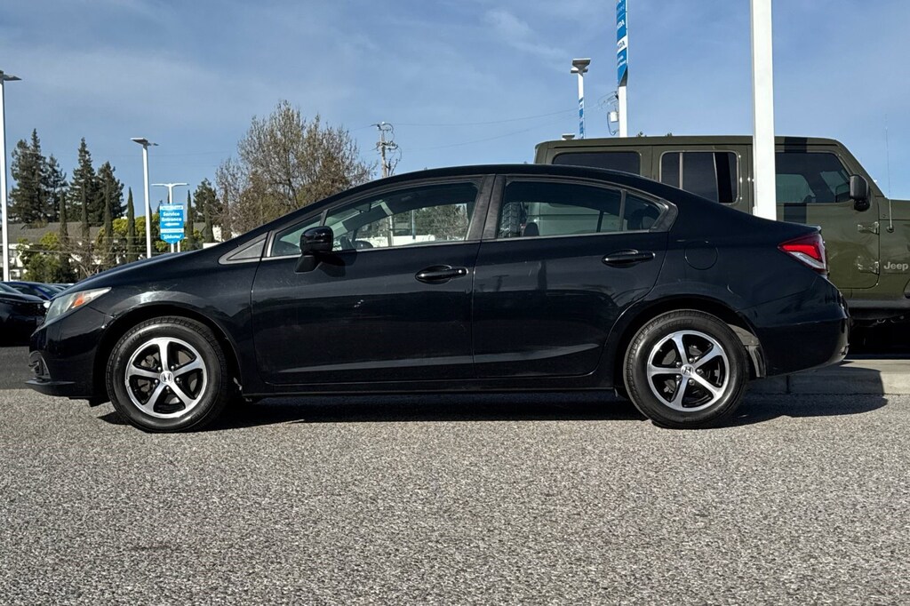 Used 2015 Honda Civic SE Sedan