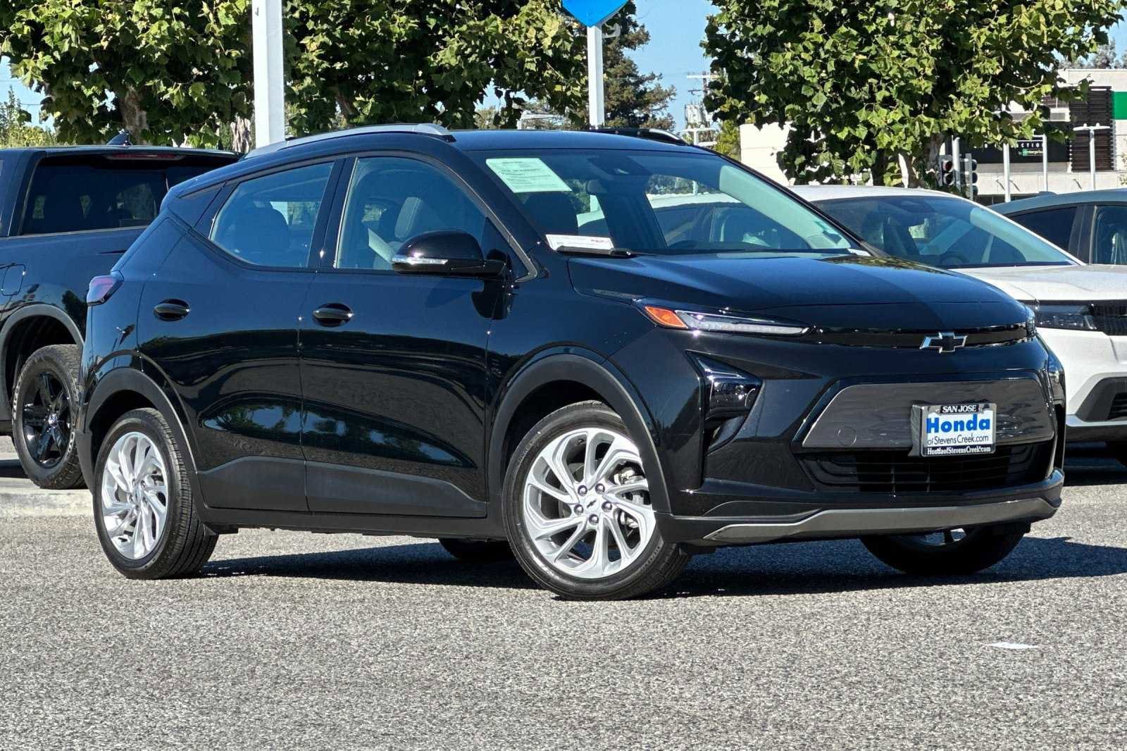 Used 2022 Chevrolet Bolt EUV LT with VIN 1G1FY6S01N4121518 for sale in San Jose, CA