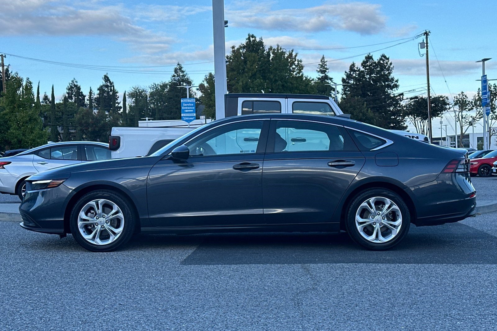 2024 Honda Accord LX photo 2