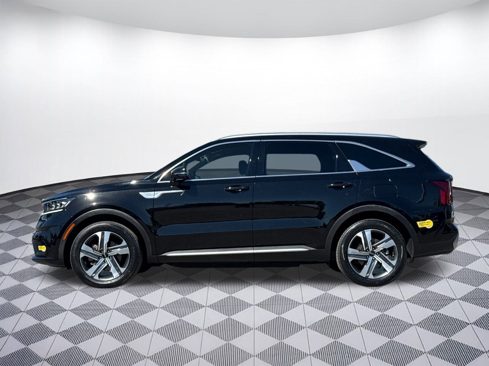 2022 Kia Sorento Plug-In Hybrid SX photo 2