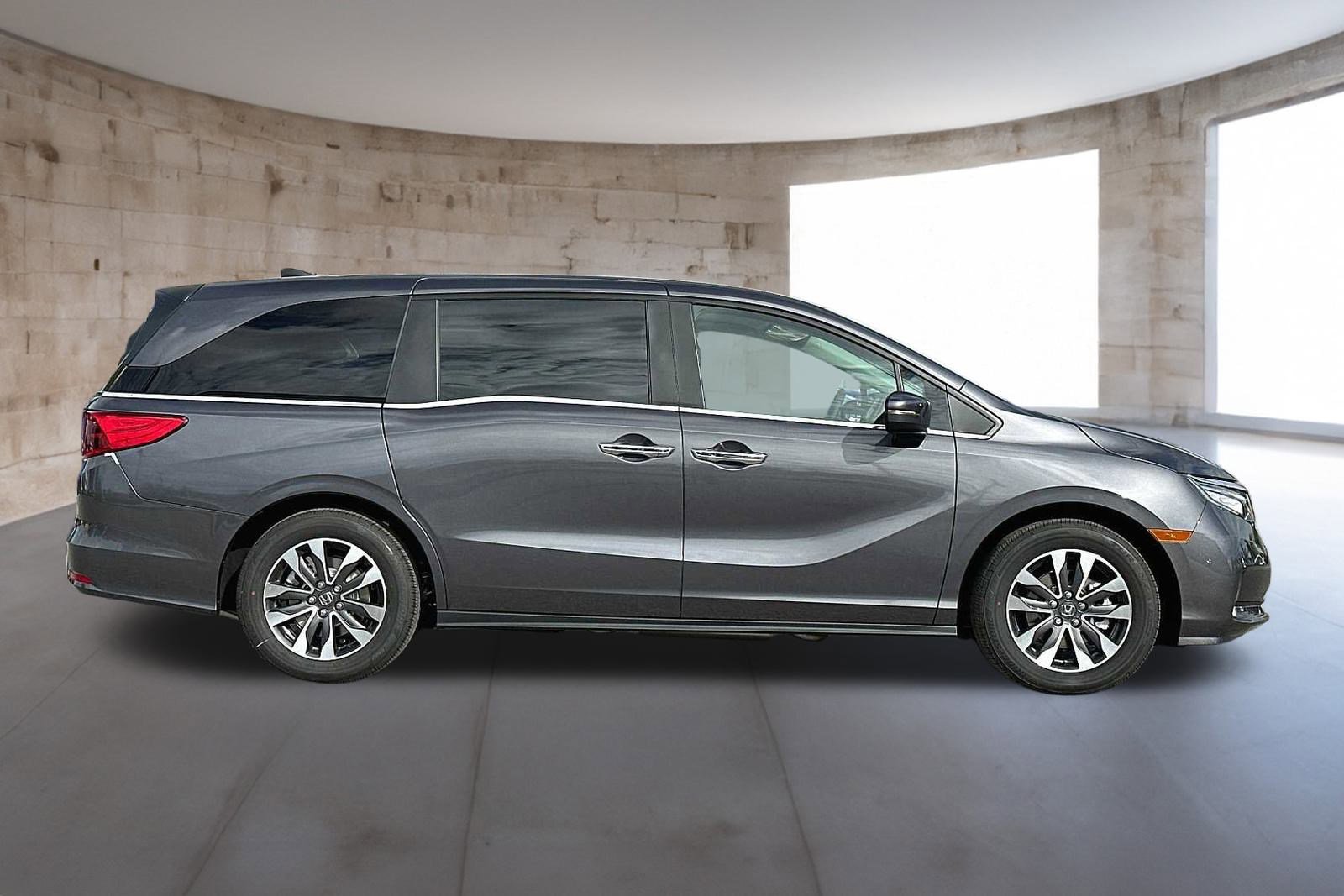 2024 Honda Odyssey EX-L photo 3