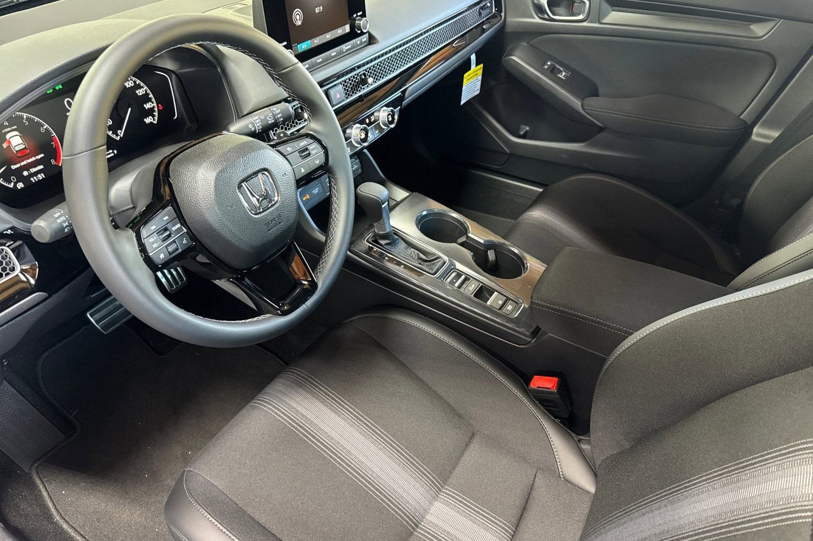 2026 Honda Civic Sport Hatchback photo 4