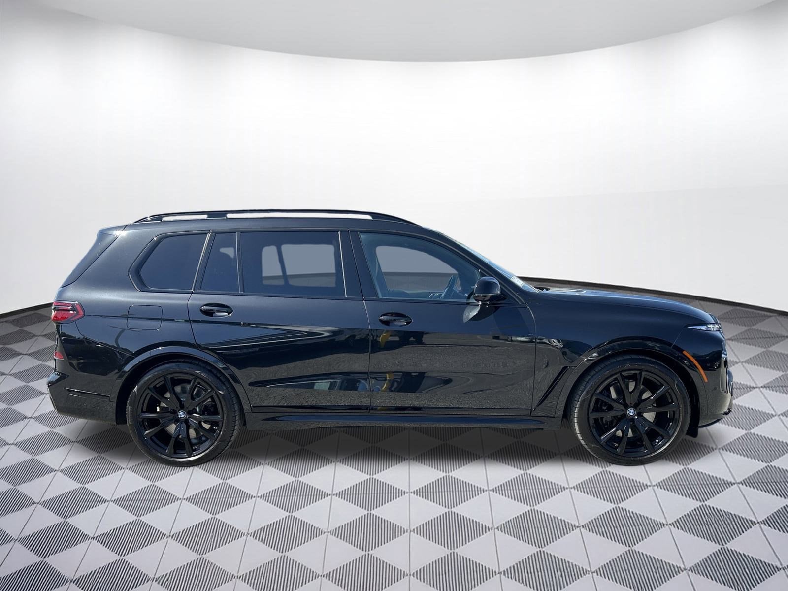 Used 2025 BMW X7 M60i with VIN 5UX33EM04S9W45257 for sale in San Jose, CA