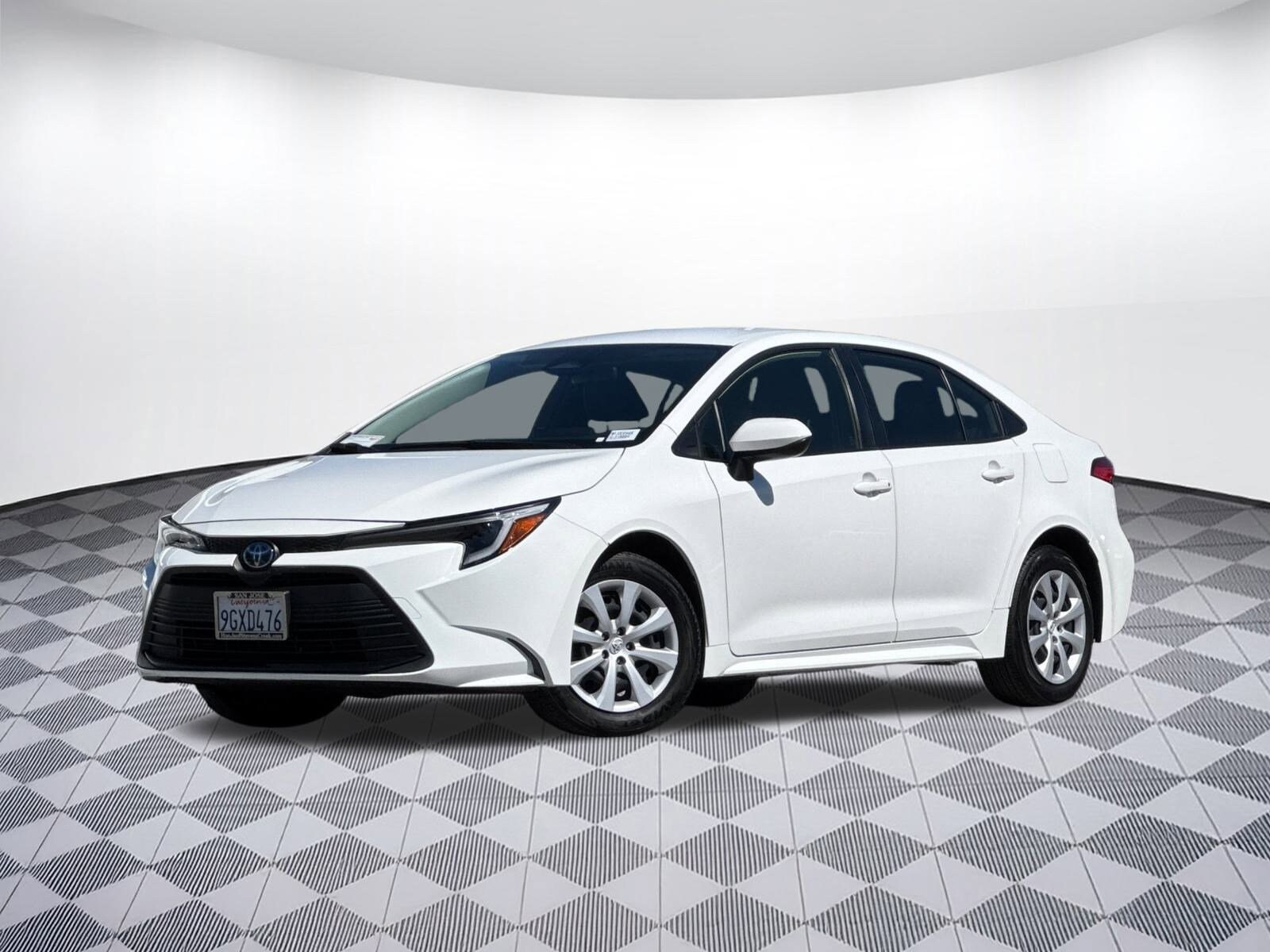 2023 Toyota Corolla Hybrid LE photo 3