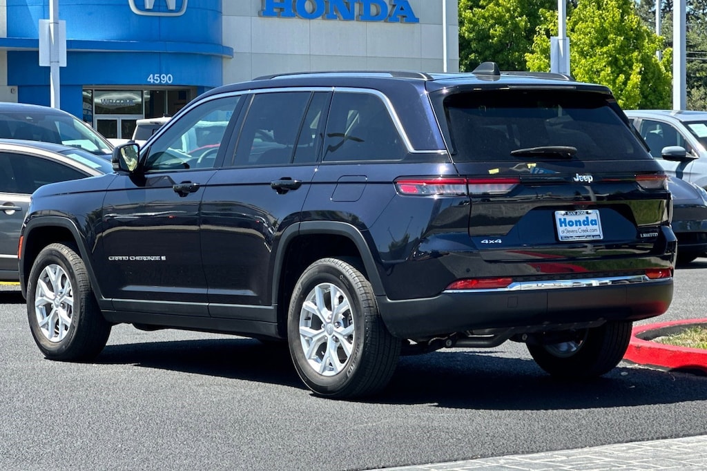 Used 2023 Jeep Grand Cherokee Limited SUV