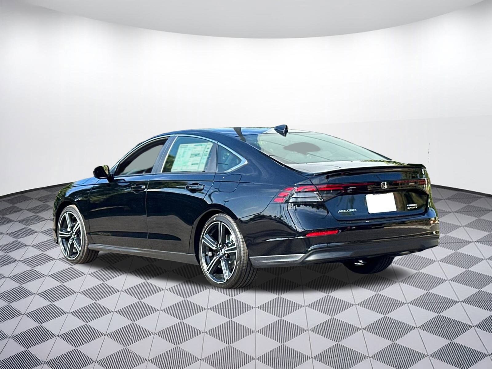 2025 Honda Accord Hybrid Sport photo 3