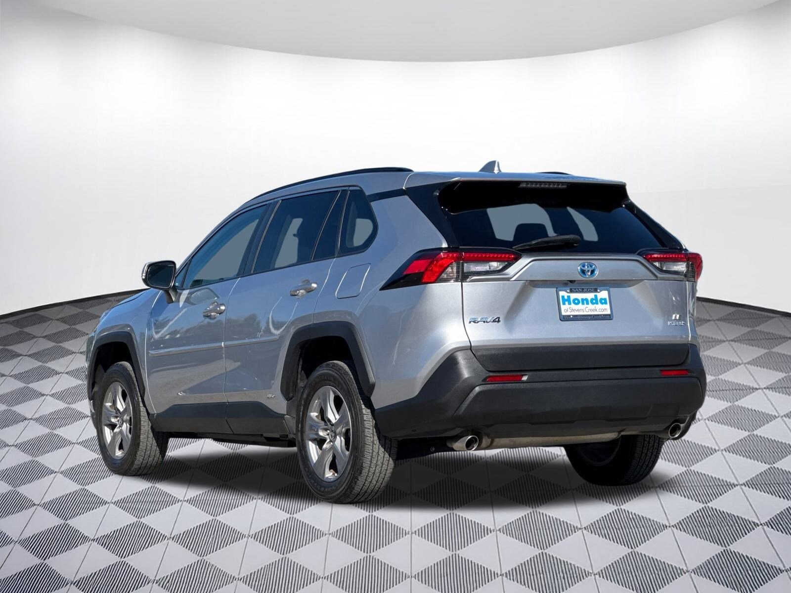 2023 Toyota RAV4 Hybrid LE photo 3