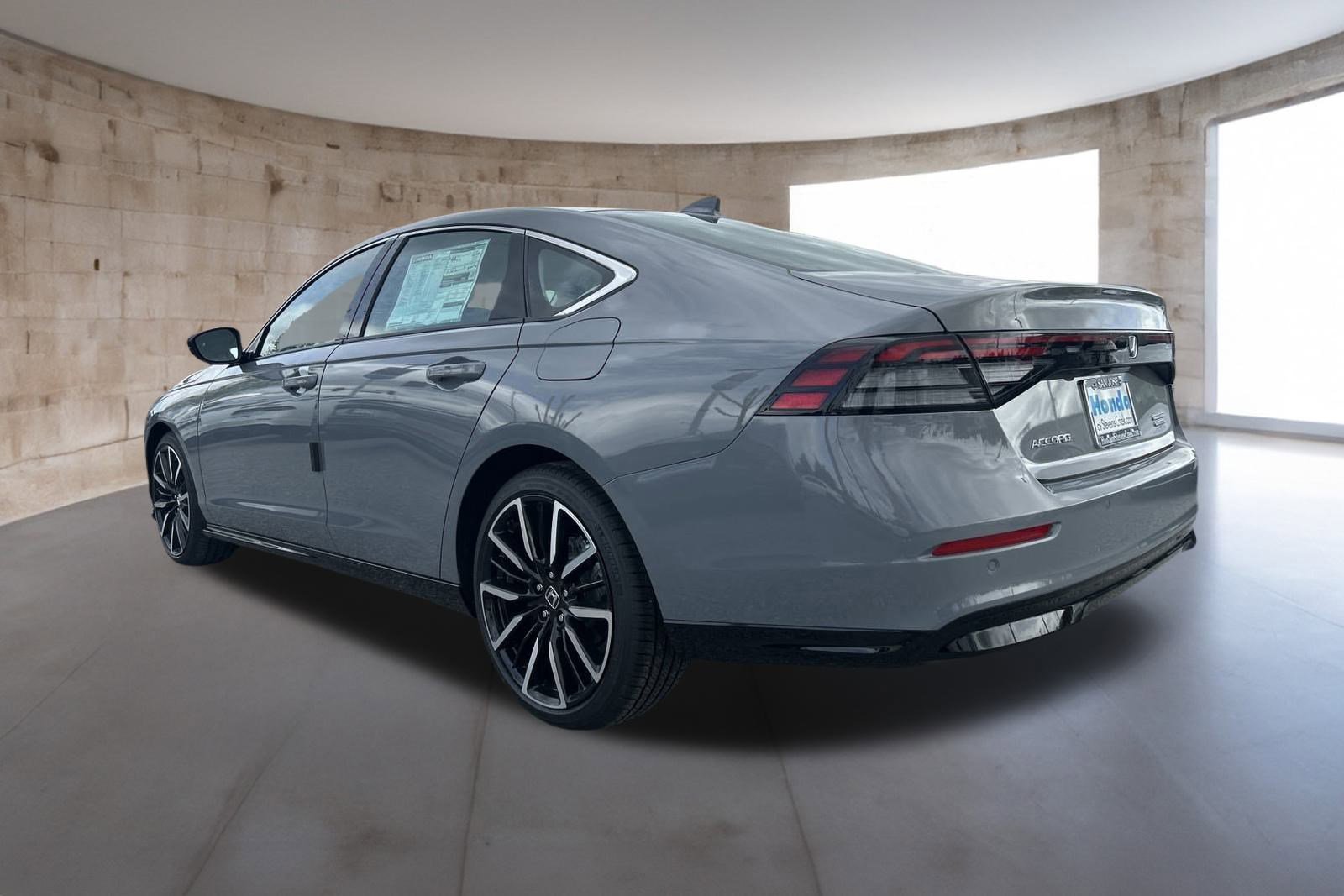 2025 Honda Accord Hybrid Touring photo 4