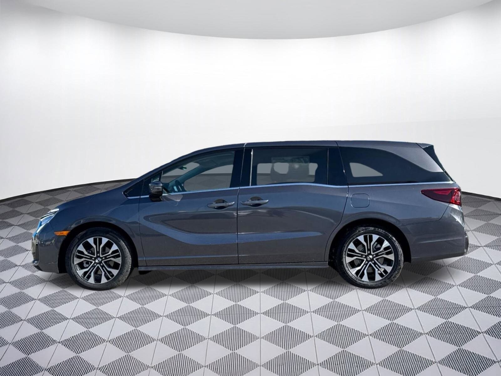 2026 Honda Odyssey Elite photo 2