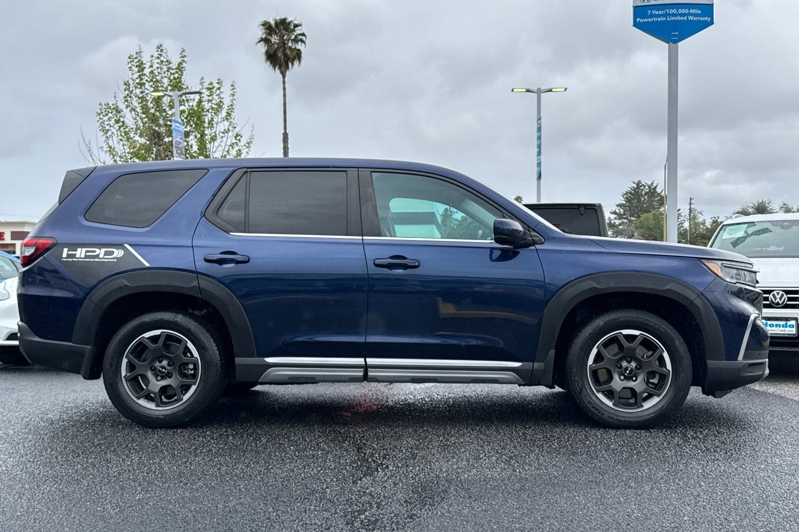 2023 Honda Pilot EX-L 8 Passenger photo 6