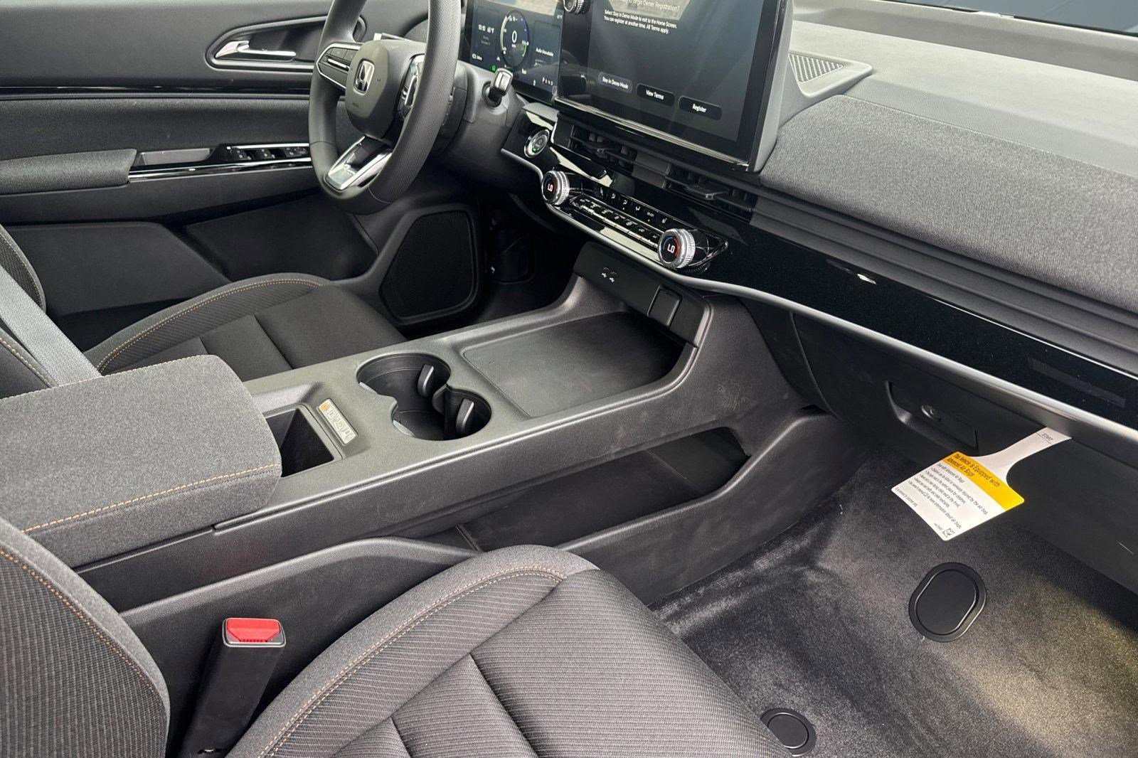 2026 Honda Prologue EX - Photo 28