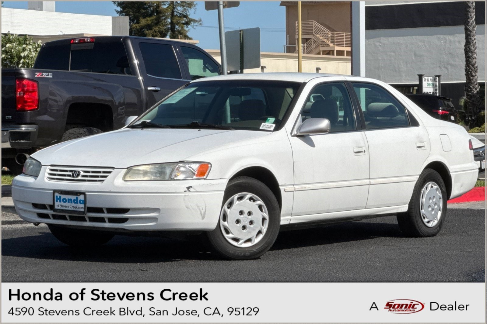 1998 Toyota Camry LE's photo