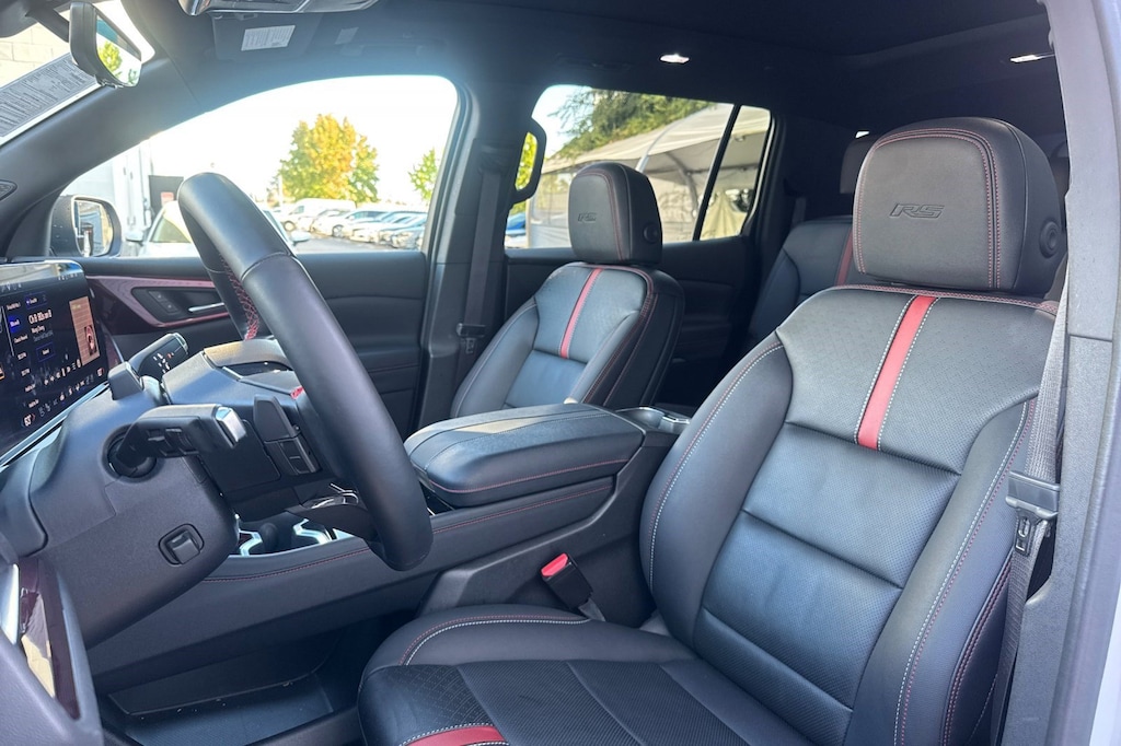Used 2024 Chevrolet Traverse RS SUV