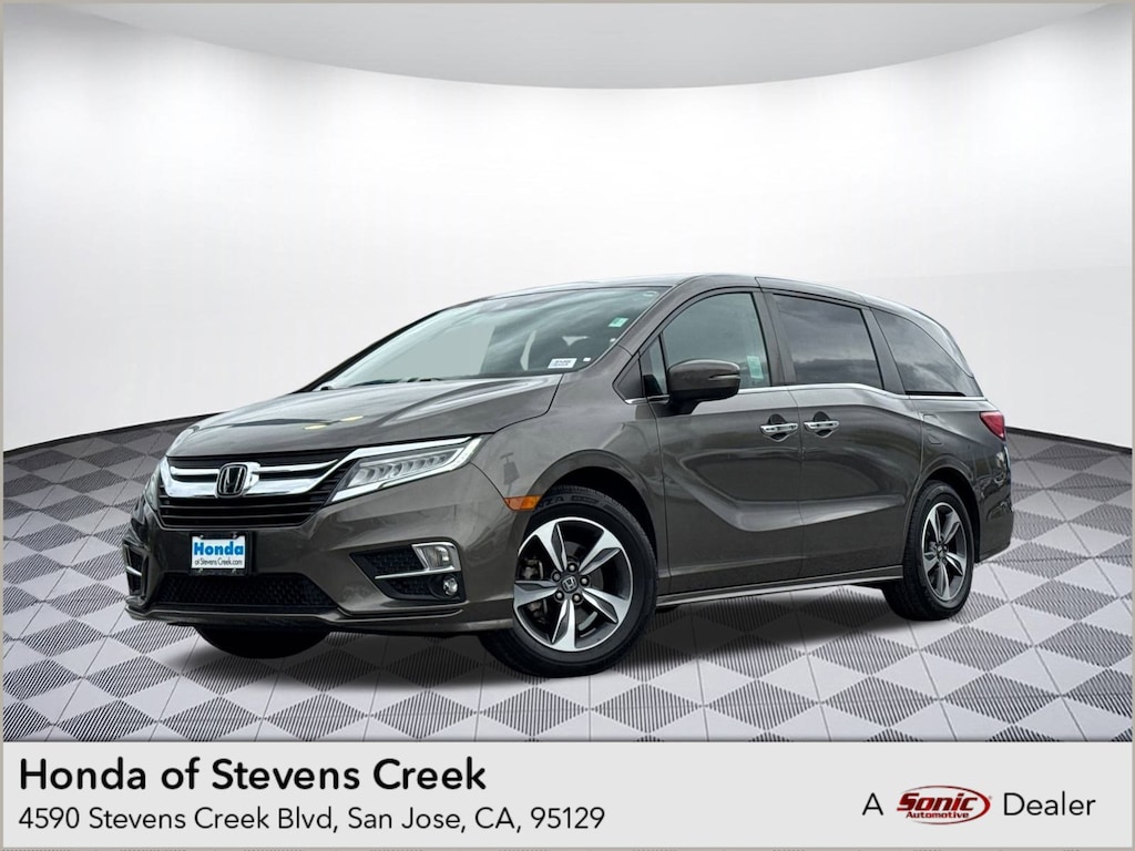 Used 2018 Honda Odyssey Touring Van