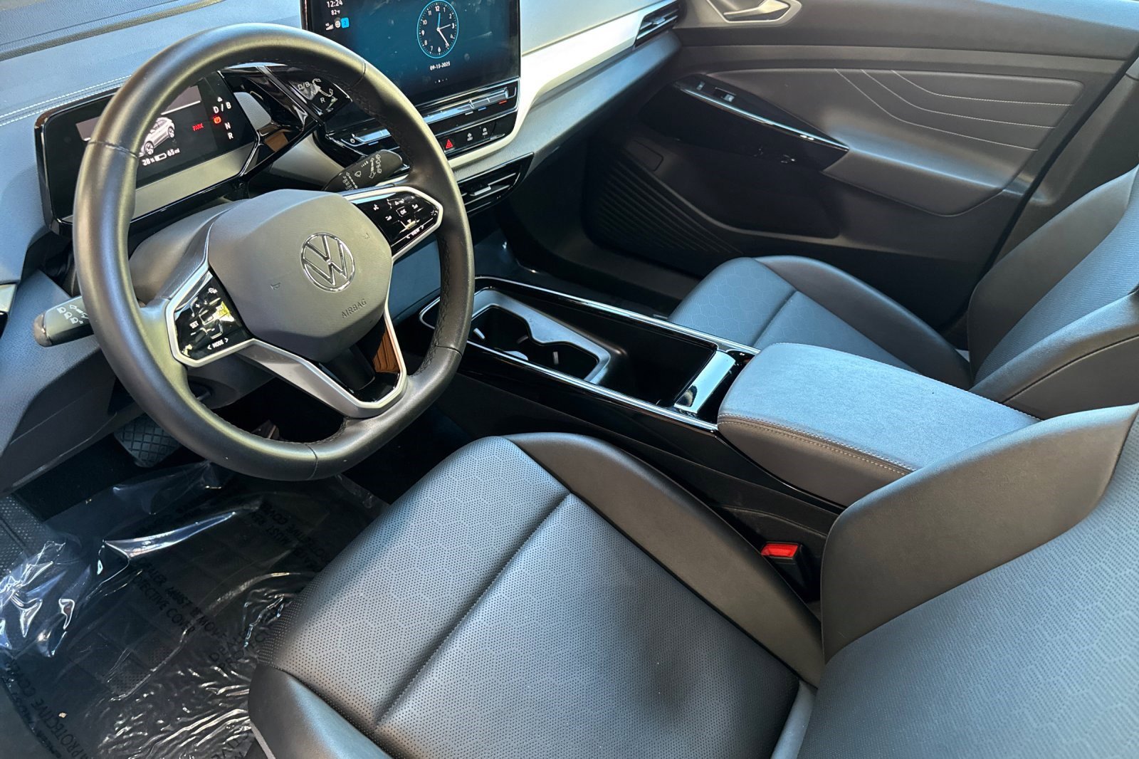 2023 Volkswagen ID.4 Pro S photo 4