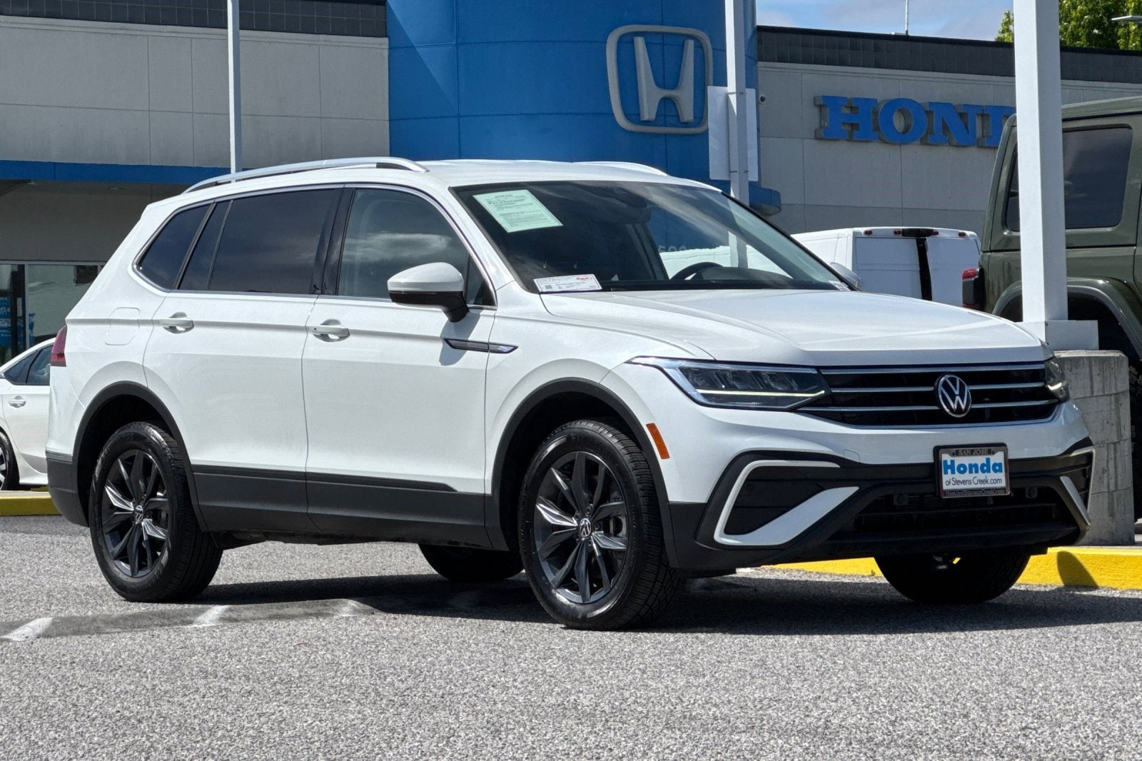 2023 Volkswagen Tiguan 2.0T SE photo 5