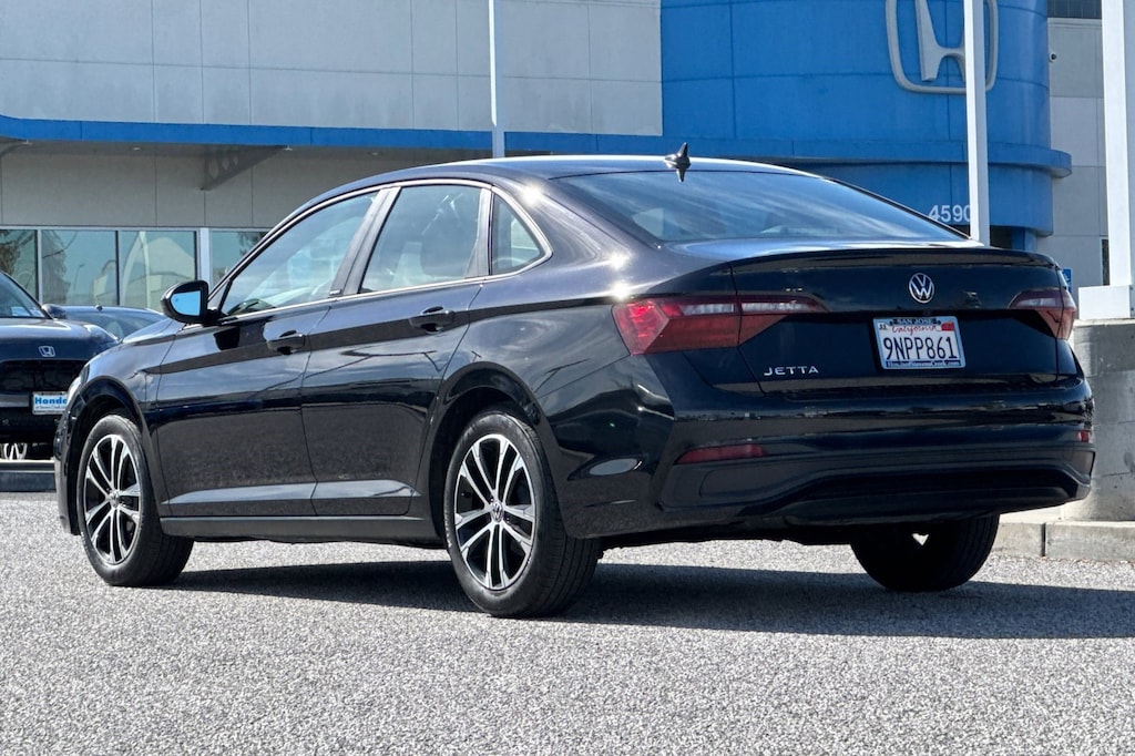 Used 2024 Volkswagen Jetta 1.5T Sport Sedan