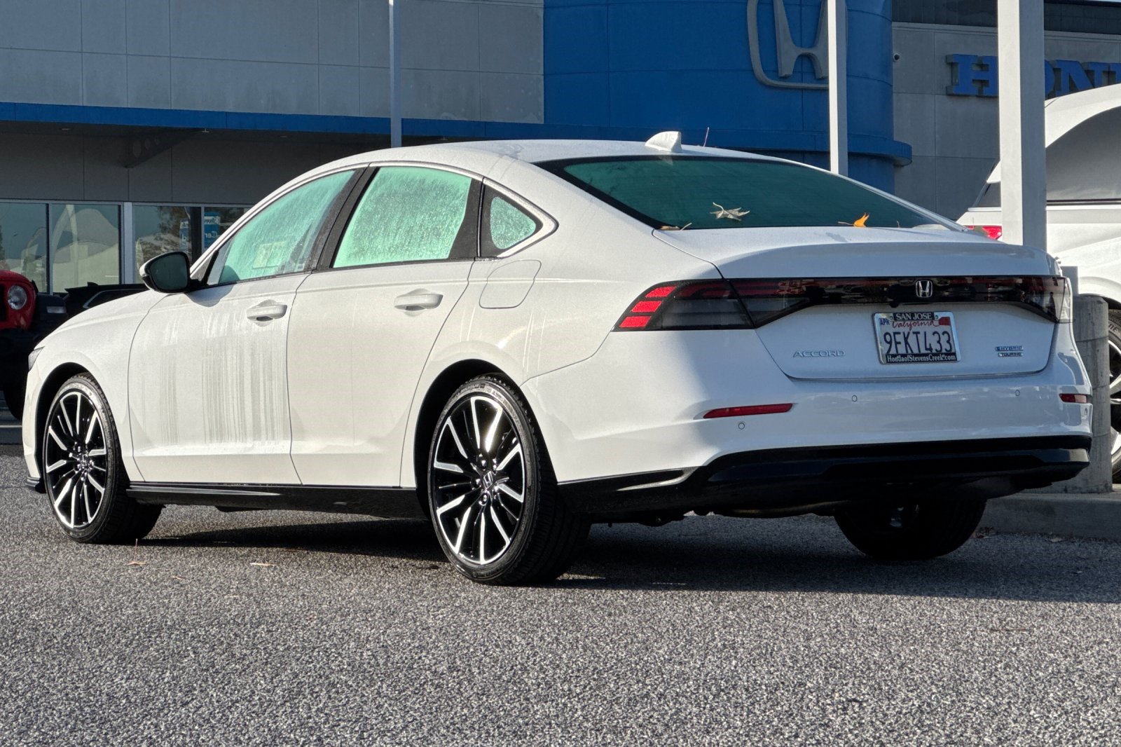 2023 Honda Accord Hybrid Touring photo 3