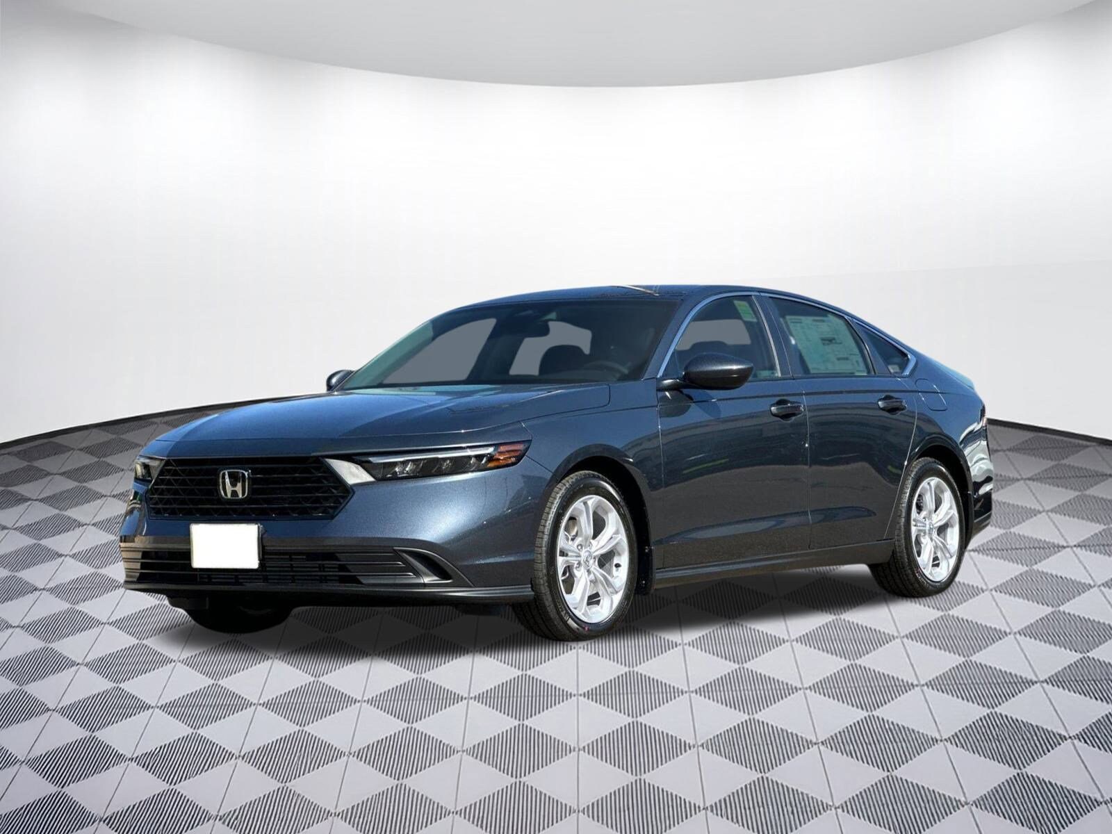 2025 Honda Accord LX photo 3