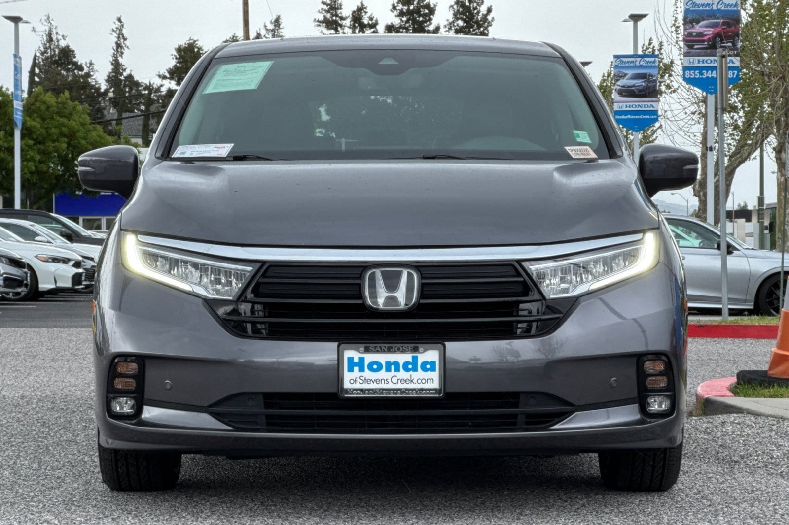 2023 Honda Odyssey Touring photo 4