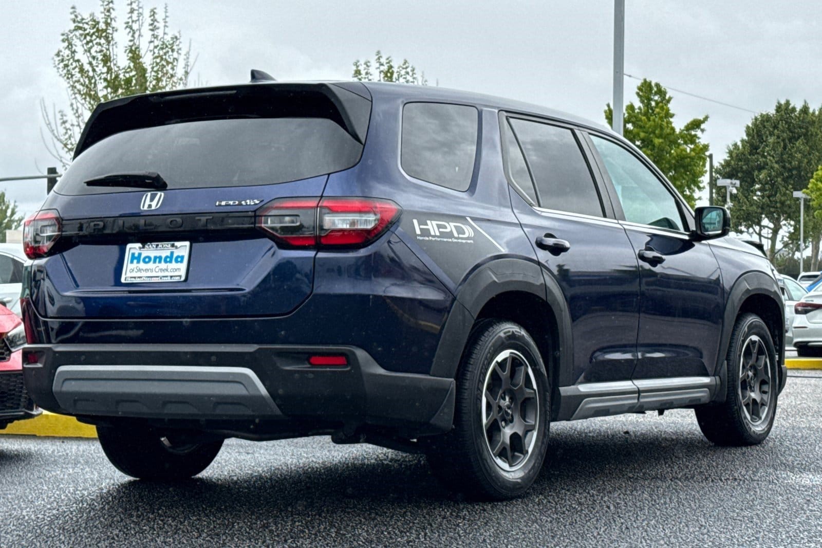 2023 Honda Pilot EX-L 8 Passenger photo 3