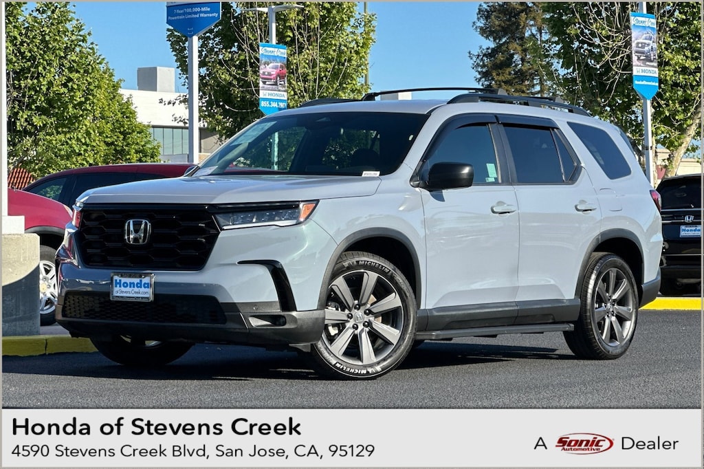 Used 2023 Honda Pilot Sport SUV