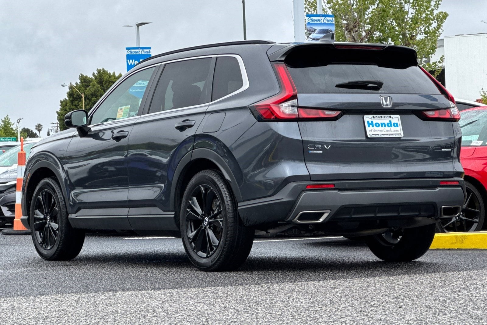 2025 Honda CR-V Hybrid Sport Touring photo 2