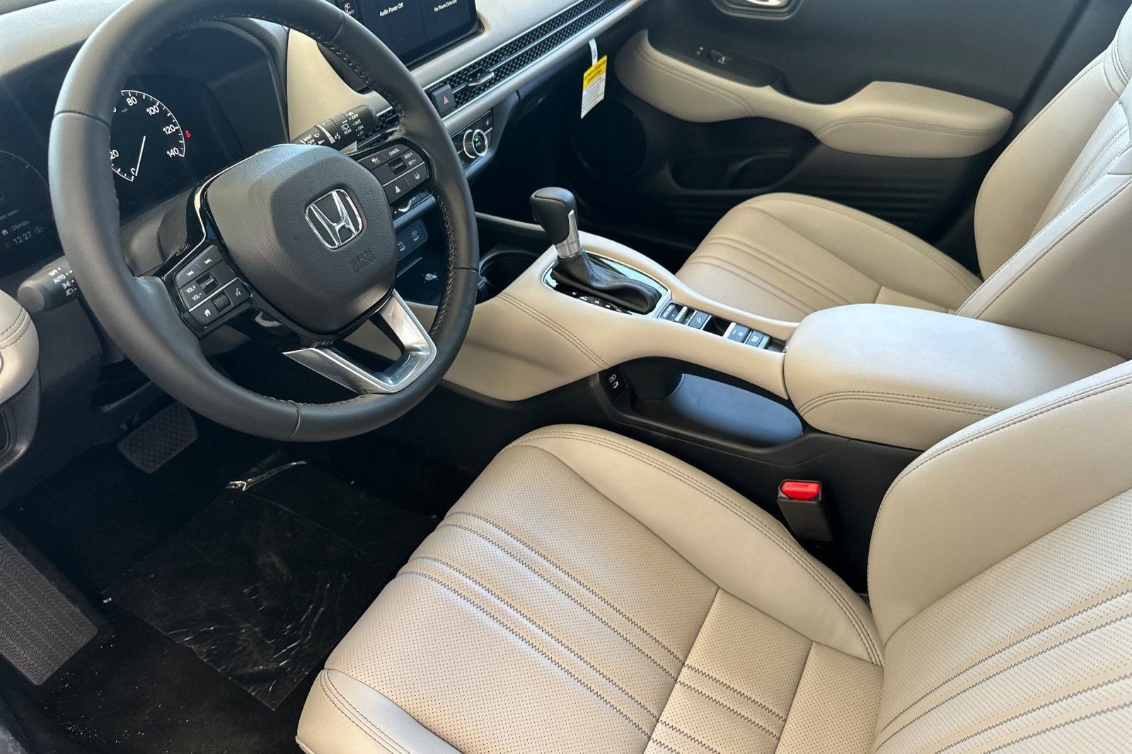 2026 Honda HR-V EX-L photo 4